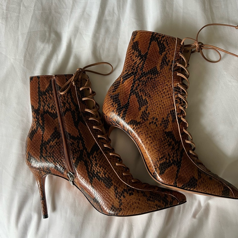 SCHUTZ Brown Snakeskin Lace-Up Ankle Boots